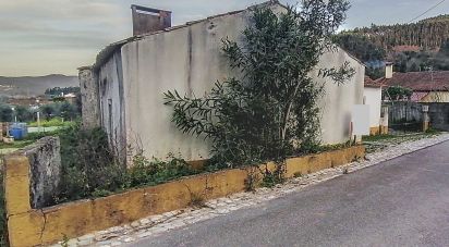 Maison de village T4 à Pousaflores de 186 m²