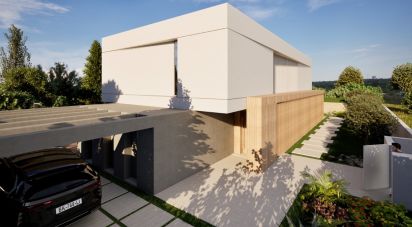 Land in Laranjeiro e Feijó of 758 m²