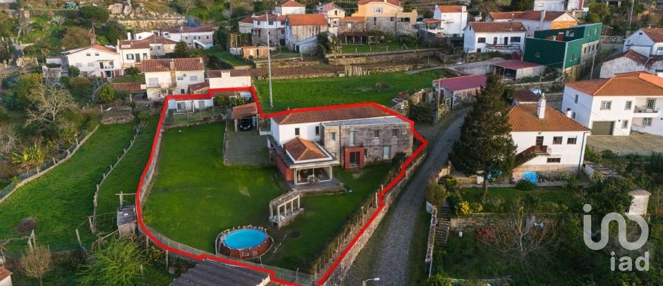 Gîte T5 à Lanhelas de 277 m²