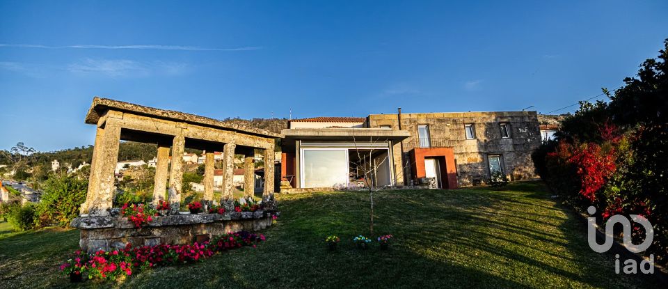 Gîte T5 à Lanhelas de 277 m²