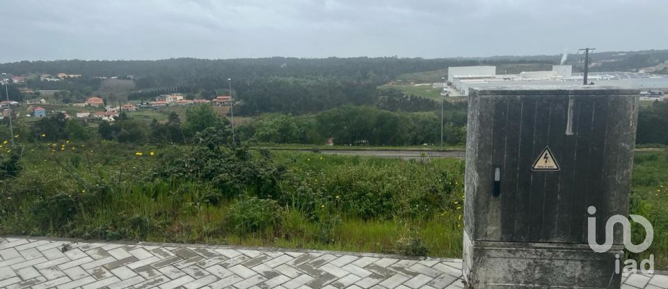 Terreno urbano em Oliveira do Bairro de 463 m²