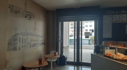 Boutique/Local commercial à Faro (Sé e São Pedro) de 34 m²