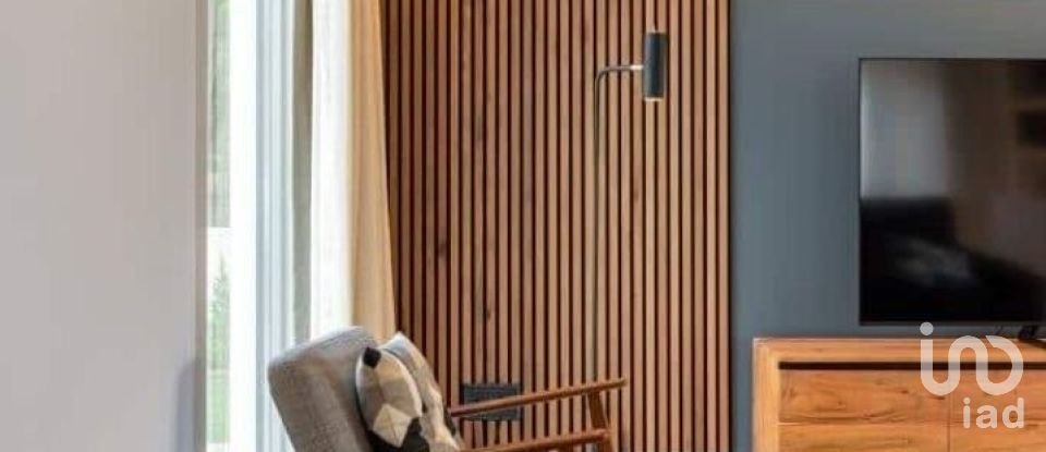 Terreno urbano em Oliveira do Bairro de 463 m²