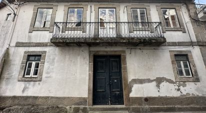 Maison de village T4 à Moimenta da Serra e Vinhó de 120 m²