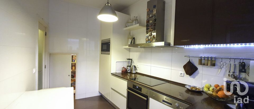 Maison traditionnelle T6 à Ramalde de 300 m²