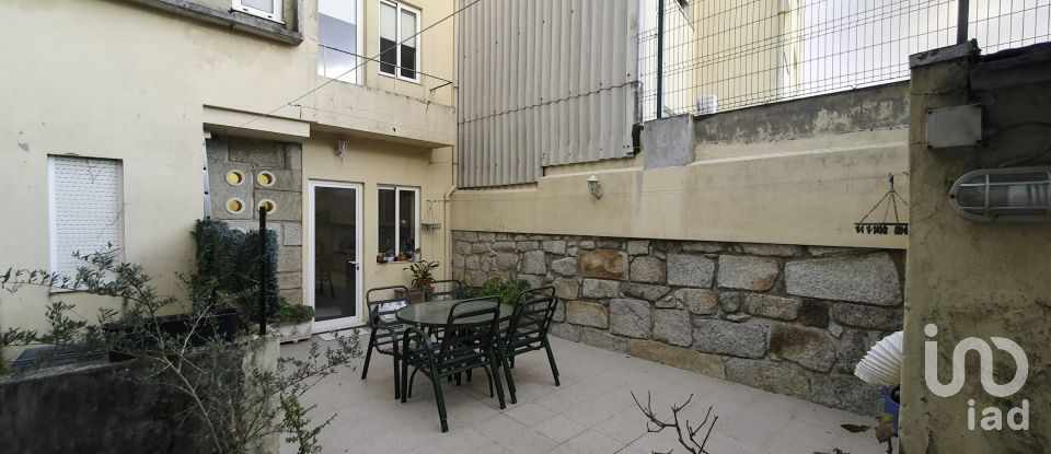 Maison traditionnelle T6 à Ramalde de 300 m²