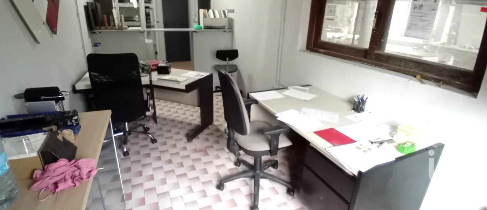 Boutique/Local commercial à Paderne de 473 m²