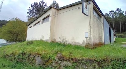 Boutique/Local commercial à Paderne de 473 m²