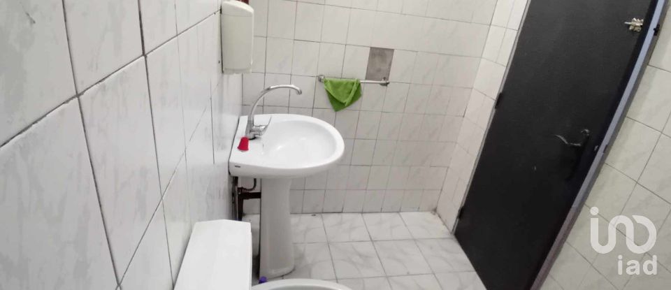 Boutique/Local commercial à Paderne de 473 m²