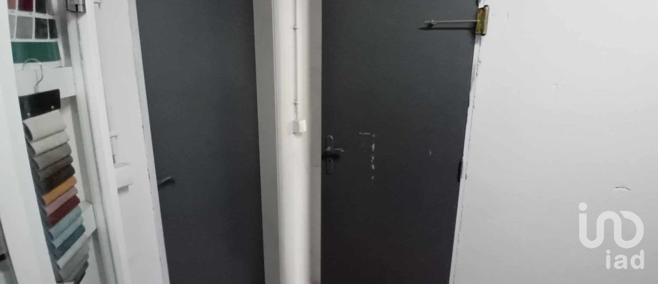 Boutique/Local commercial à Paderne de 473 m²