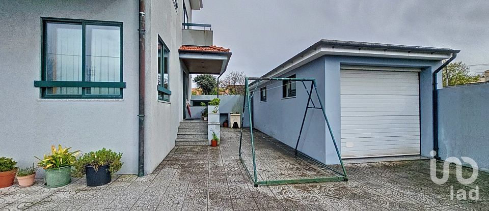 Lodge T4 in Perafita, Lavra E Santa Cruz Do Bispo of 225 m²