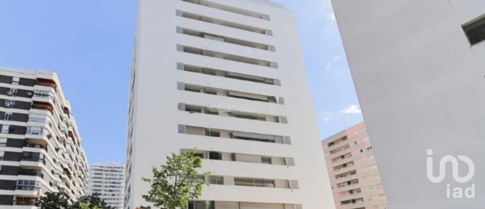 Apartamento T3 em Algés, Linda-a-Velha e Cruz Quebrada-Dafundo de 142 m²