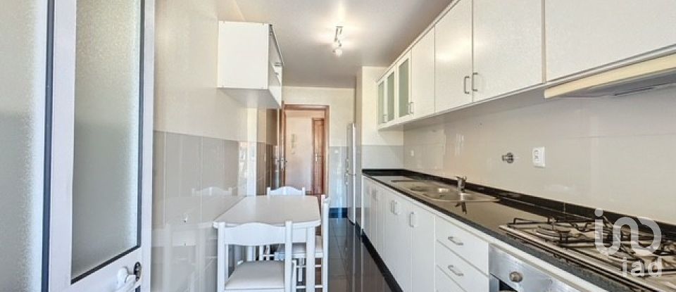 Apartment T3 in Canhas of 145 m²