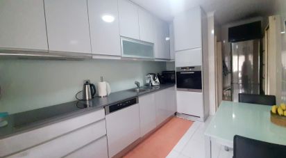 Apartamento T2 em Azurara de 103 m²