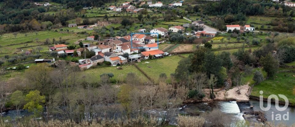 Country house T3 in Vila Nova do Ceira of 284 m²