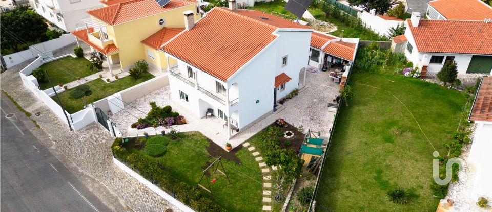 House T4 in Foz do Arelho of 208 m²