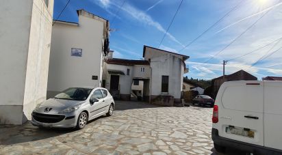 Maison de village T3 à Portela do Fojo-Machio de 117 m²