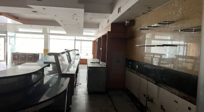 Boutique/Local commercial à Mafamude e Vilar do Paraíso de 300 m²