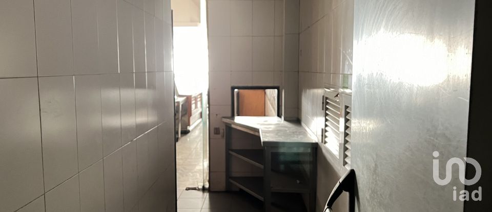 Loja / Estabelecimento Comercial em Mafamude e Vilar do Paraíso de 300 m²