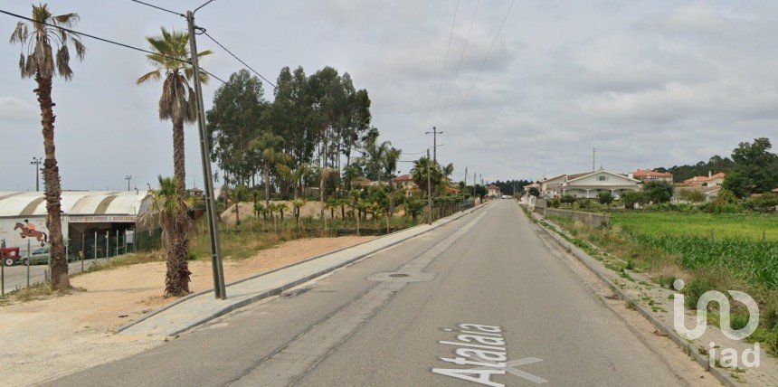 Terrain à Santa Maria da Feira, Travanca, Sanfins e Espargo de 750 m²