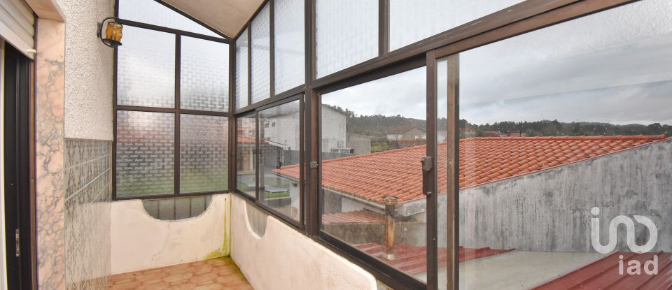 Maison traditionnelle T5 à Miranda do Corvo de 160 m²