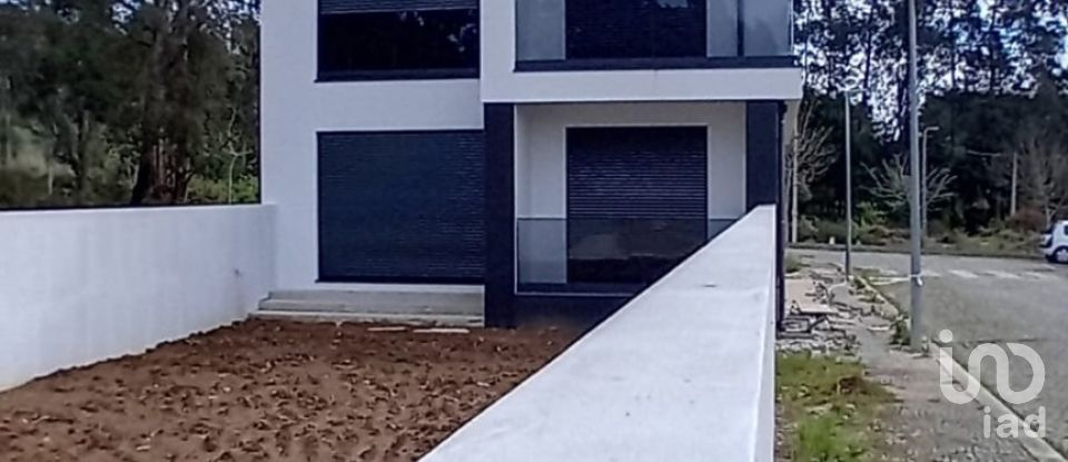 House T4 in Anta E Guetim of 222 m²