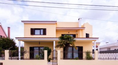 Maison T4 à Fernão Ferro de 165 m²