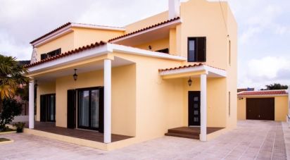 Maison T4 à Fernão Ferro de 165 m²