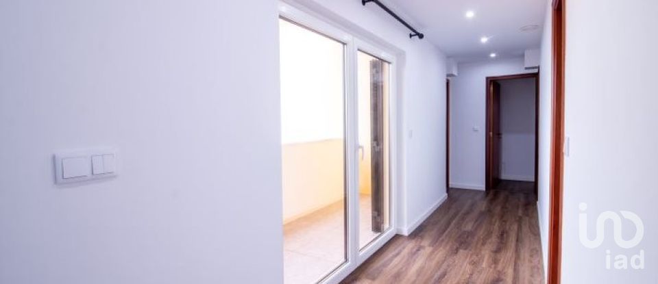 Moradia T4 em Fernão Ferro de 165 m²