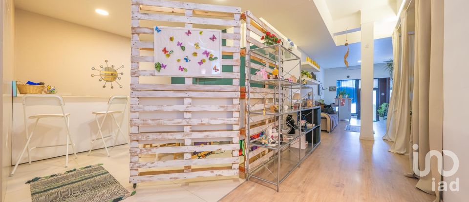 Shop / premises commercial in Setúbal (São Julião, Nossa Senhora da Anunciada e Santa Maria da Graça) of 177 m²