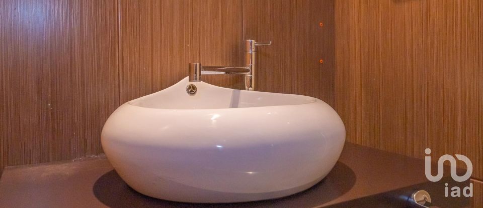 Shop / premises commercial in Setúbal (São Julião, Nossa Senhora da Anunciada e Santa Maria da Graça) of 177 m²