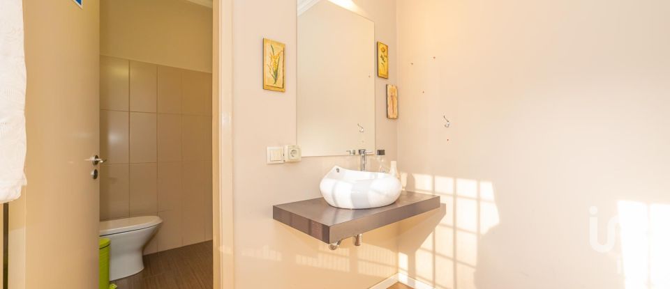 Shop / premises commercial in Setúbal (São Julião, Nossa Senhora da Anunciada e Santa Maria da Graça) of 177 m²