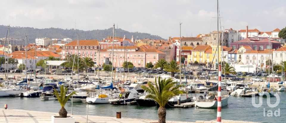 Shop / premises commercial in Setúbal (São Julião, Nossa Senhora da Anunciada e Santa Maria da Graça) of 177 m²