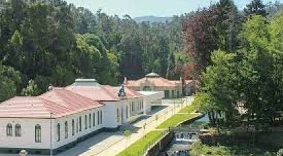 Terrain à Prado e Remoães de 4 100 m²