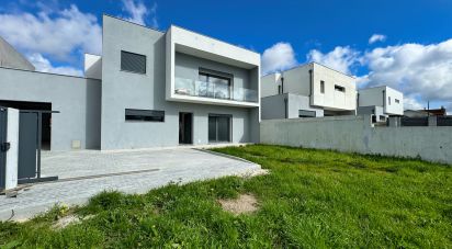 Casa / Villa T4 em Pataias e Martingança de 350 m²