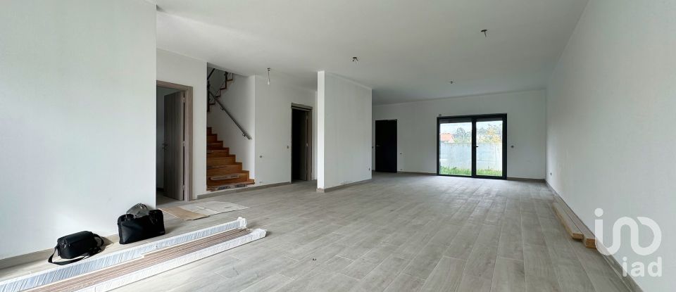 Maison T4 à Pataias e Martingança de 350 m²