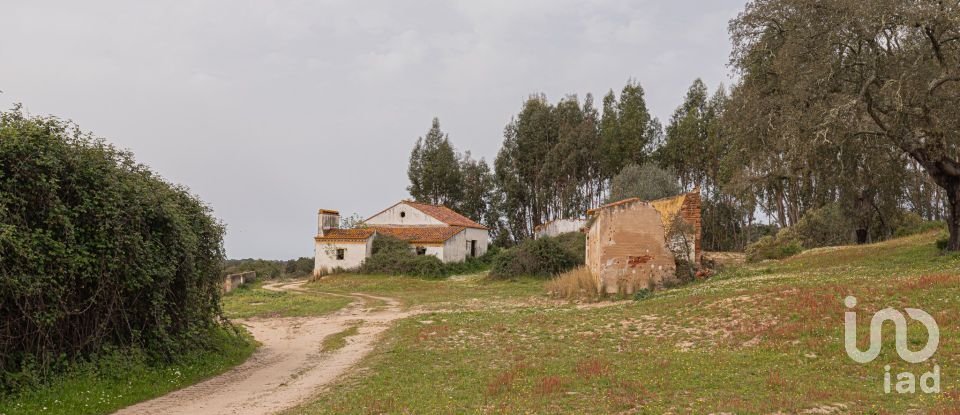 Farm T12 in Aldeia Velha of 694 m²