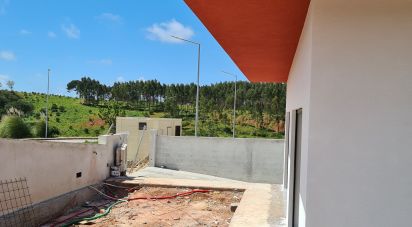 Casa T3 em Caldas da Rainha - Santo Onofre e Serra do Bouro de 130 m²