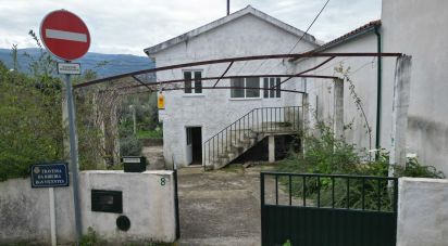 Maison traditionnelle T2 à Miranda do Corvo de 187 m²