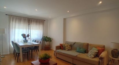 Apartment T2 in Queluz e Belas of 106 m²