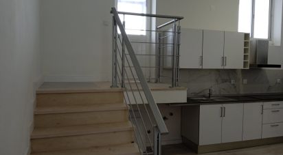 Boutique/Local commercial à Alto do Seixalinho, Santo André e Verderena de 204 m²