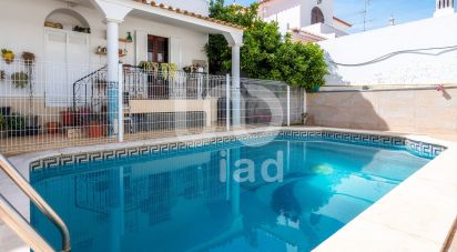 Maison T4 à Vila Real de Santo António de 320 m²