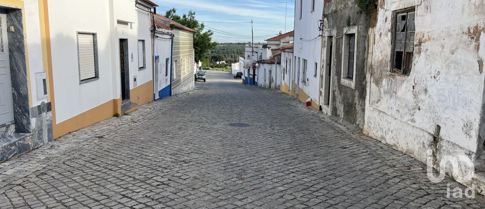 Traditional house T2 in Torrão of 148 m²
