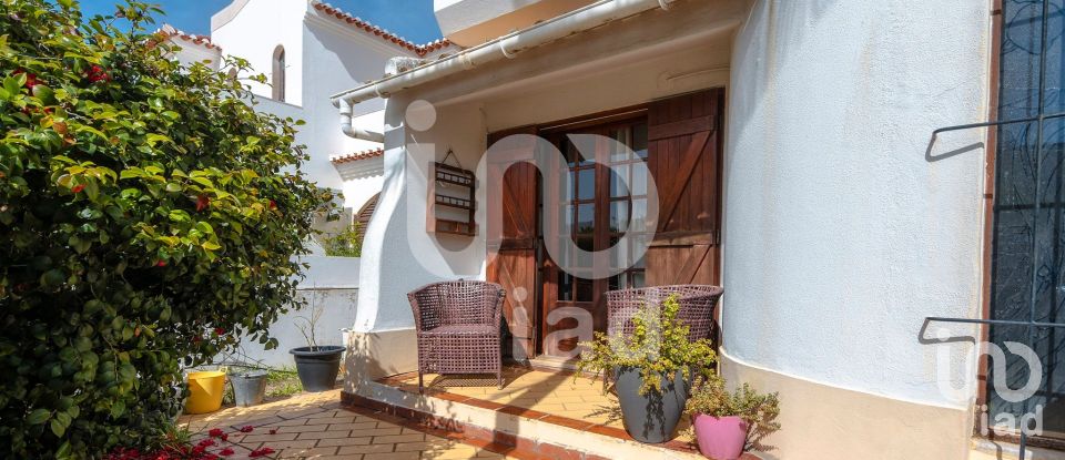 Maison T4 à Vila Real de Santo António de 320 m²