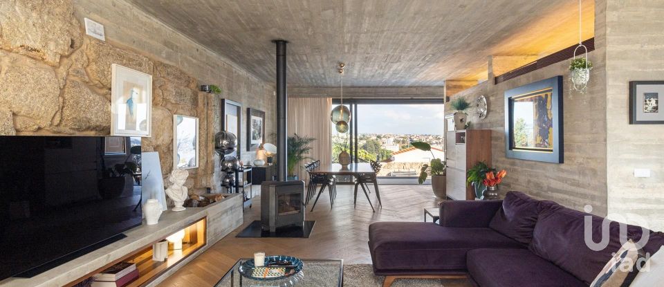 House T3 in Campanhã of 262 m²