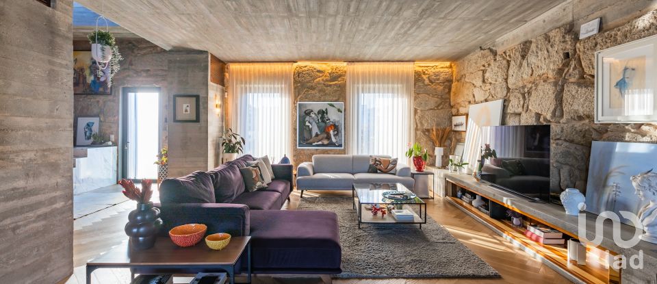 House T3 in Campanhã of 262 m²