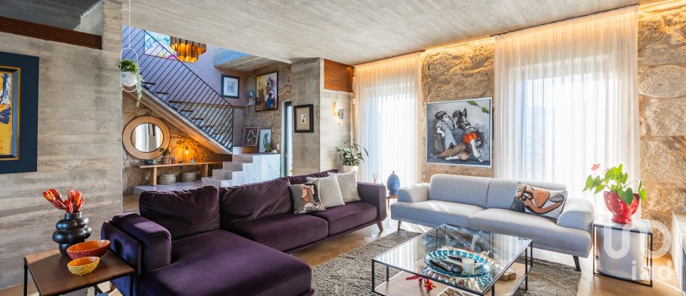 House T3 in Campanhã of 262 m²