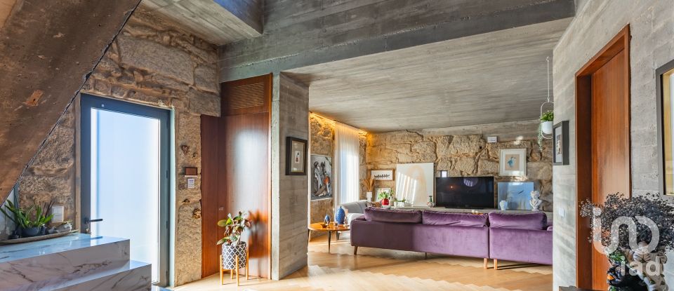 House T3 in Campanhã of 262 m²