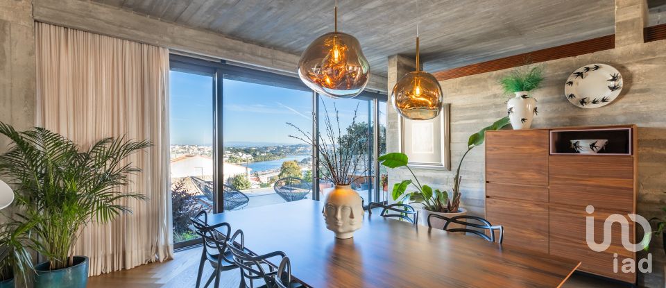 House T3 in Campanhã of 262 m²