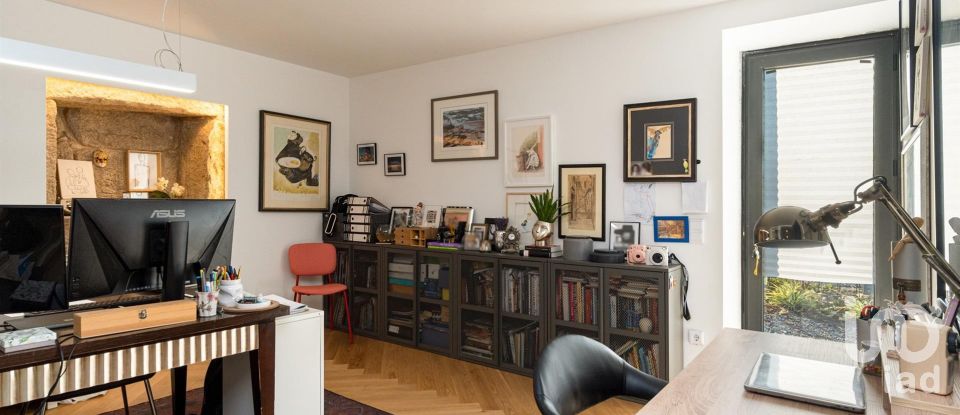 House T3 in Campanhã of 262 m²